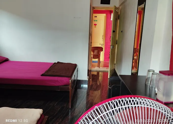 Vaishnavi Villa-Family Homestay-2Km From Bus Stand-Wifi